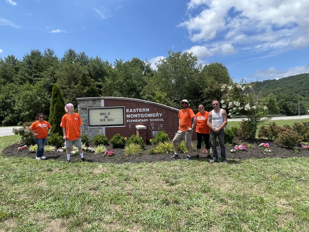 The Home Depot team made a space a little brighter today!  The team donated mulch, planted some flowers, freshened up rocks and mulch in several different areas!  Love the partnership with the community! Thank you! #HomeDepot