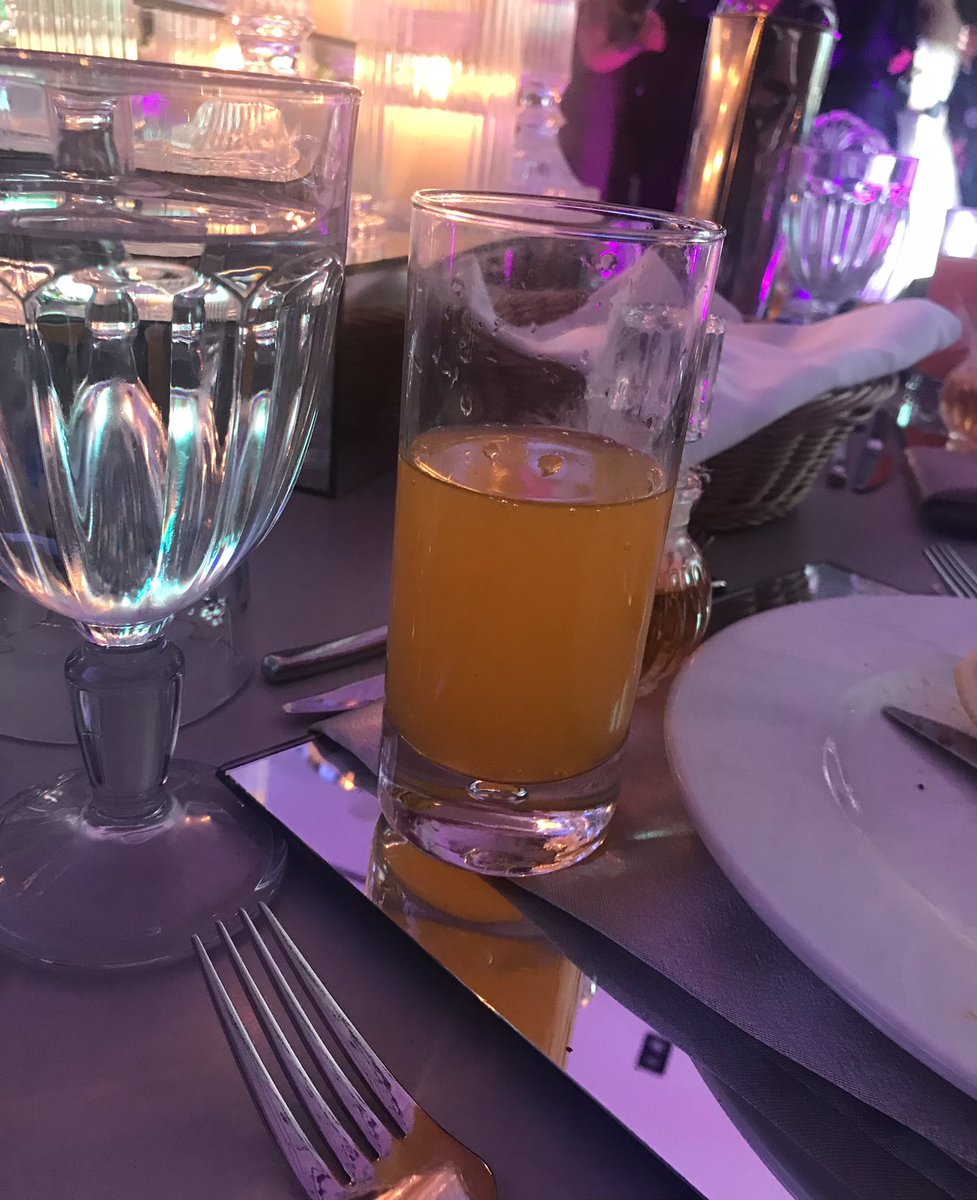 Yine gelinin adına rakı yerine fanta içtiğimiz hüzünlü bir düğün.