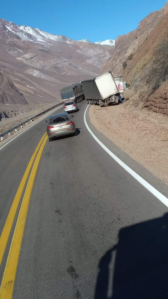 Paso internacional Cristo Redentor tweet media