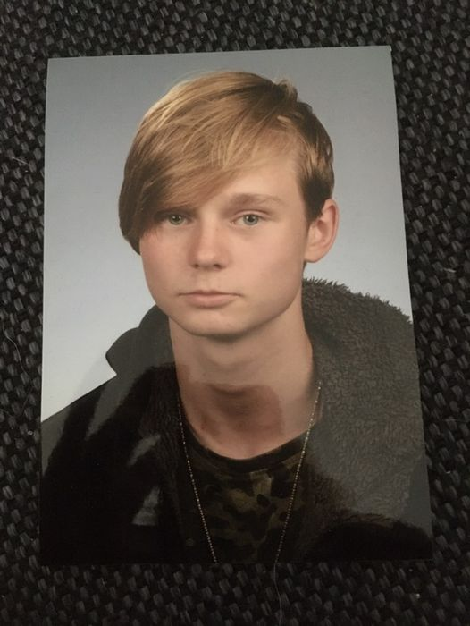 dendolly1's tweet photo. Mijn lieve zoon (Mark) is vermist.
Gisteravond om 23:00 voor het laatst thuis geweest.
Vanmorgen was zijn bed leeg.
Mocht je weten waar hij is.
Neem dan a.u.b. Contact op met de meldkamer regio groningen
0900-8844 https://t.co/WzXFPru3RJ