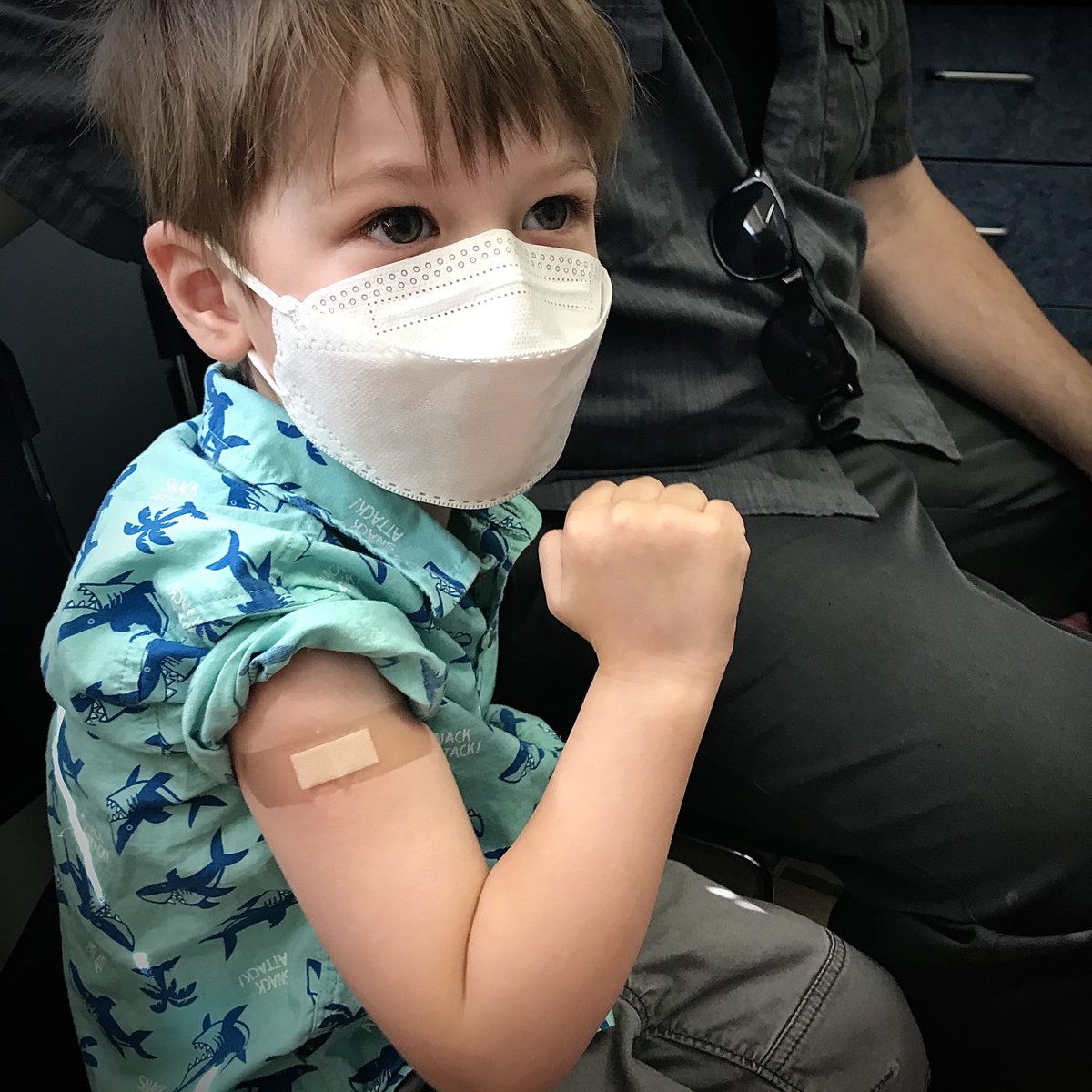 TheSharpDavid's tweet image. Two down, one to go 💪

#Vaccinated #Vaccine #VaccineNation #Vax #Vaxxed #ToddlerVax