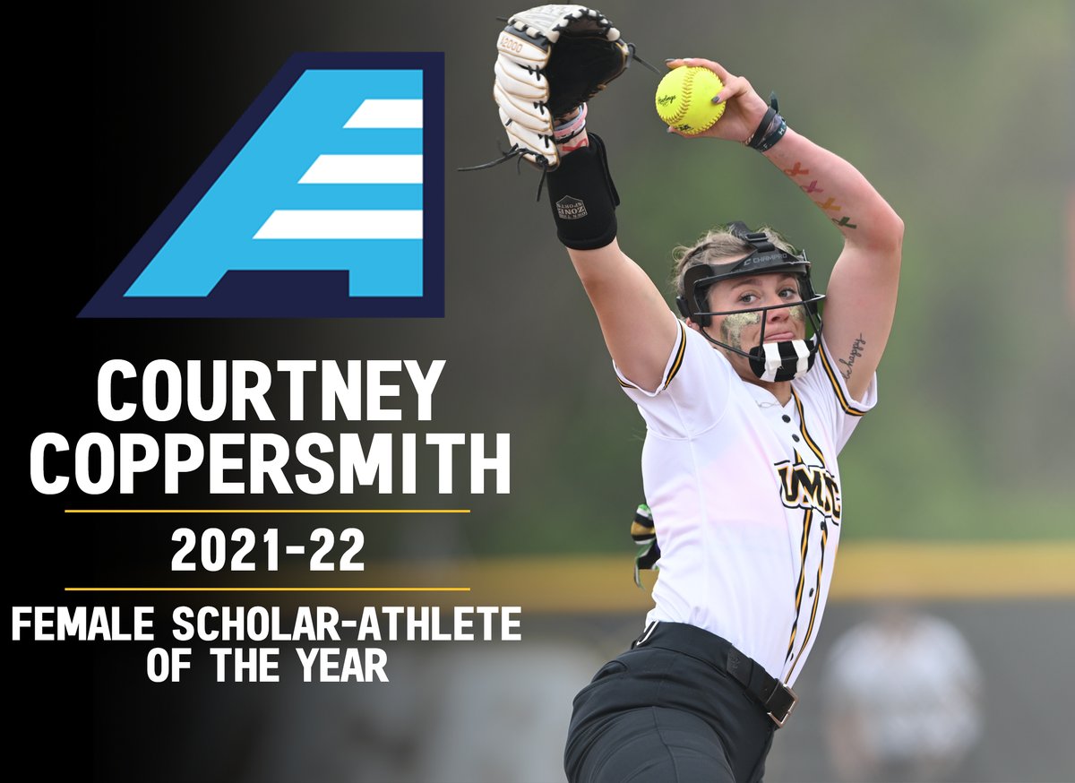 𝙎𝙘𝙝𝙤𝙡𝙖𝙧-𝘼𝙩𝙝𝙡𝙚𝙩𝙚 𝙤𝙛 𝙩𝙝𝙚 𝙔𝙚𝙖𝙧 Courtney Coppersmith takes home @AmericaEast Female Scholar-Athlete of the Year honors for the 2⃣nd straight year! 📰 bit.ly/3yYh147