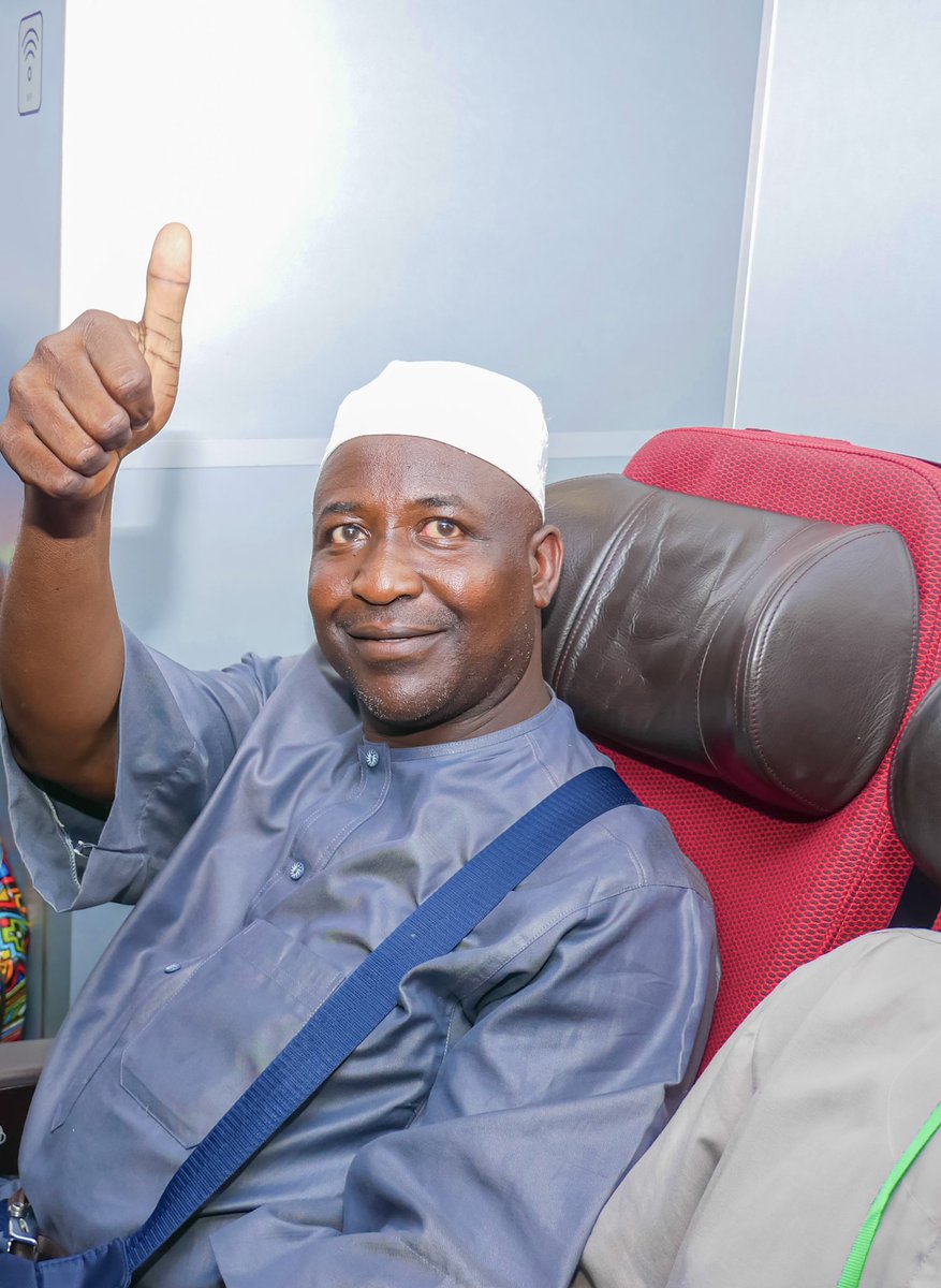 AzmanAir's tweet photo. It is our pleasure to be part of a fulfilled dreams as 403 Kaduna Pilgrims returned Safely at the Kaduna Airport after a successful Hajj
The planning, coordination & execution of #HajjOperations remains top notch from AzmanAir Team
We are making Progress #AzmanAirHajjOperations https://t.co/XmrSuNlXLK