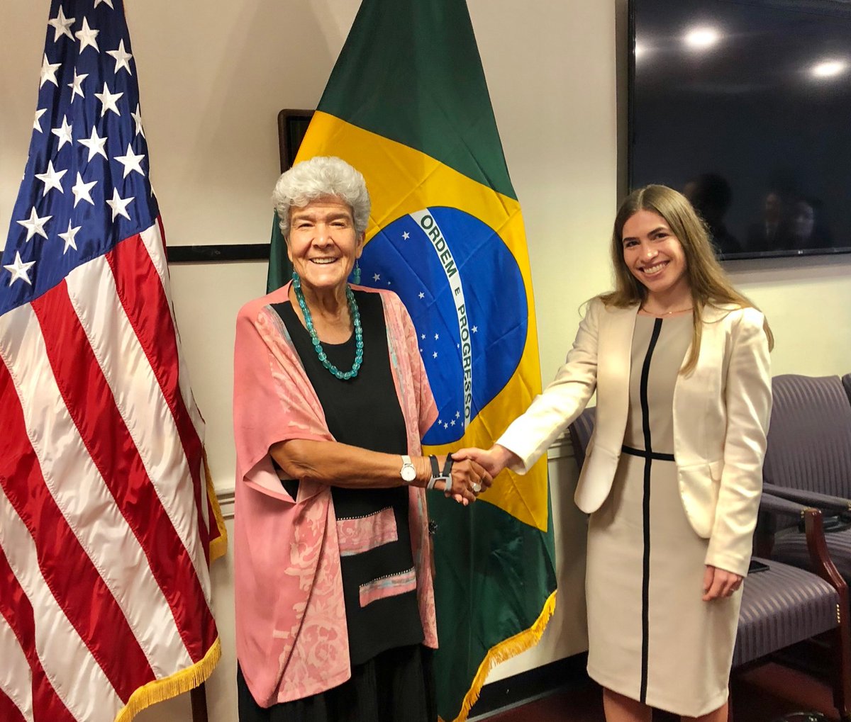 Today, ITA Under Secretary Lago convened the 20th Plenary of the 🇺🇸-🇧🇷 Commercial Dialogue. The Dialogue was established to grow mutual trade &amp; investment, &amp; today's Plenary celebrates continuous bilateral trade engagement with Brazil through the Dialogue since 2006! 🇺🇸🤝🇧🇷