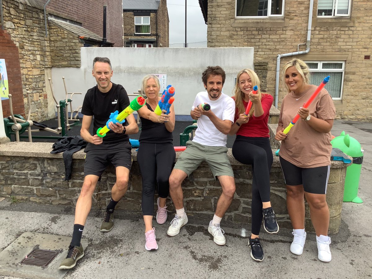 mrssmithY6's tweet photo. Bring on the water fight!! Water pistols ready… children ready… teachers ready! Aim! FIRE! 💦🔫💪🏽 @MrsMcDMatthews @MissSChappell https://t.co/ehpRCXiOS9