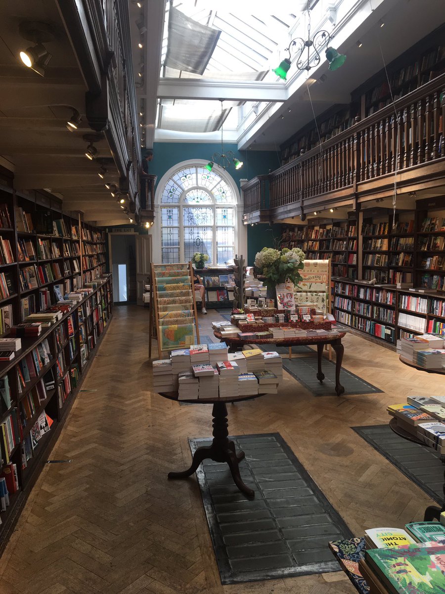 SattyLuther's tweet photo. @Dauntbooks love this place in #london definitely worth a visit https://t.co/atAyCHEutb