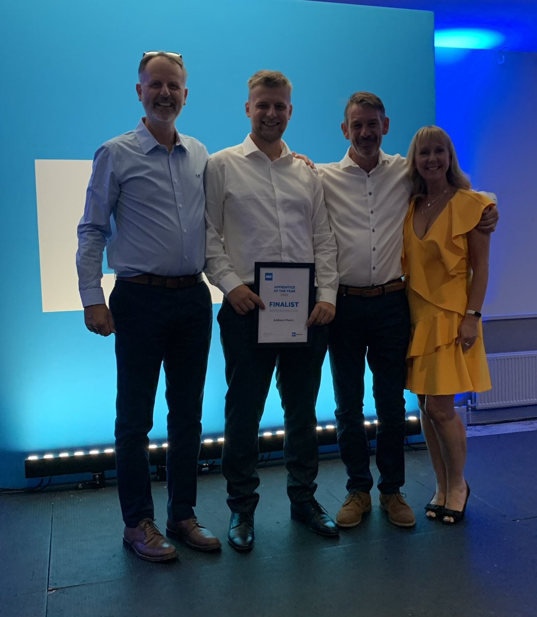 wnrtg's tweet photo. @BMIUKandIreland thanks for the experience great event well done to @Mattwoodyatt @CITB_Wales #aoty2022 https://t.co/QRGzbjXT1f