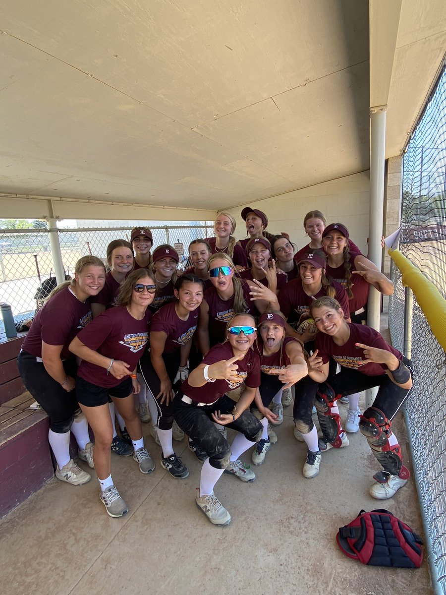 PLV_JVSoftball's tweet photo. Ready for these scrimmages 🥎 #dbd #otct #WeArePLV https://t.co/W3XnXSSZ5w
