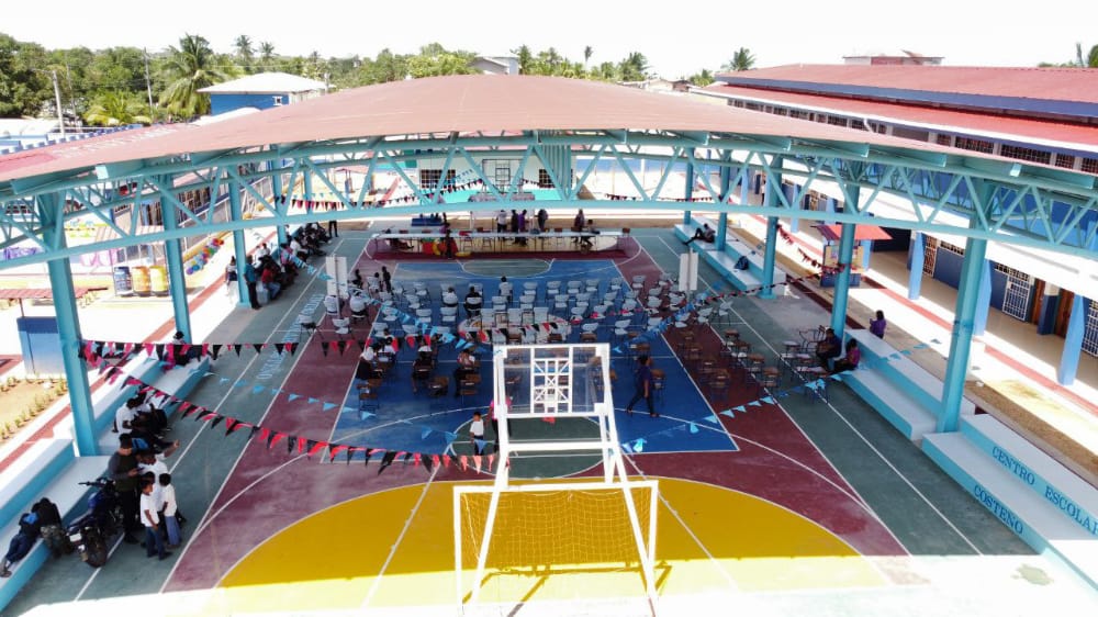 #21Jul #Nicaragua  Así luce el emblemático Centro Escolar #Costeño se preparan para hacer entrega de esta majestuosa obra que viene a beneficiar a los niños y niñas #indígenas  y #Afrodescendientes  del Municipio de #PuertoCabezas #4319FuerzaDeVictorias #JulioVictorioso