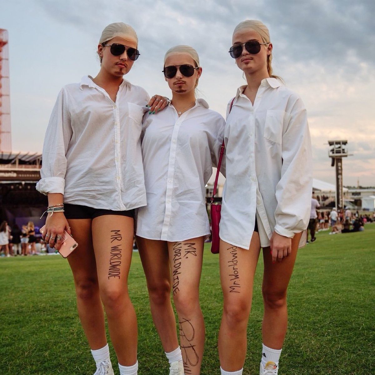 siriusxmpitbull's tweet photo. We love to see your dedication on tour 👌🏽⁠
⁠
The CAN'T STOP US NOW tour countdown is ON! What show(s) are you going to??⁠
⁠
#cantstopusnow #cantstopusnowtour #csun #timelessmiami #pitbull #themostbadones https://t.co/Zl9VZM4qcu