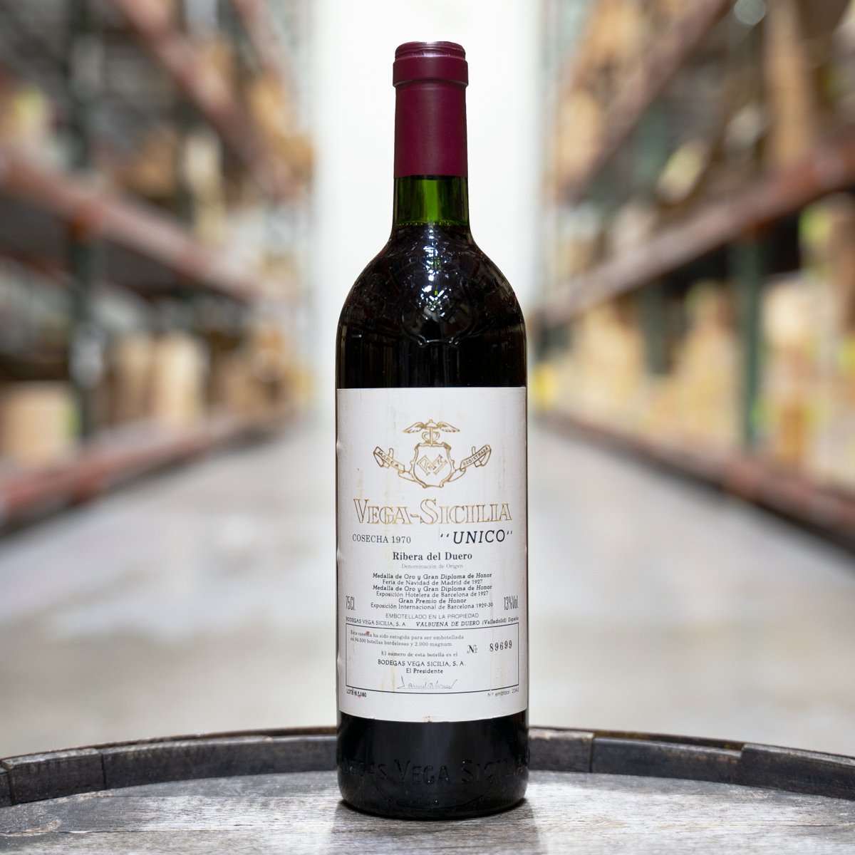 hdhwine's tweet photo. August's Auction of Fine &amp; Rare Wines is now open for bidding! Browse and place bids on our industry-leading mobile app, or via the web at https://t.co/rkpVnpnXEo. Lot 1001: 1970 Unico, Bodegas Vega Sicilia. 1 bottle. Est. $700-1,000 #wine #wineauction #finewine #rarewine https://t.co/lZ5eFse4hY