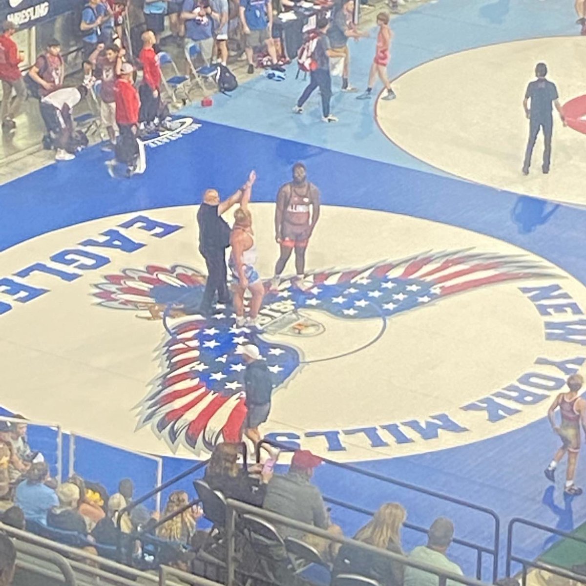 LOwrestle's tweet photo. Congratulations to Ryder Smith (120) @Rydersmith_317 and Landon Morris (285) @LandonM84071337 who both qualified for National Championships in Fargo, ND and competed this weekend. 💪🏽🤼 #nationals #fargo #championships @smartjeffreyb https://t.co/JrG5WvReEx