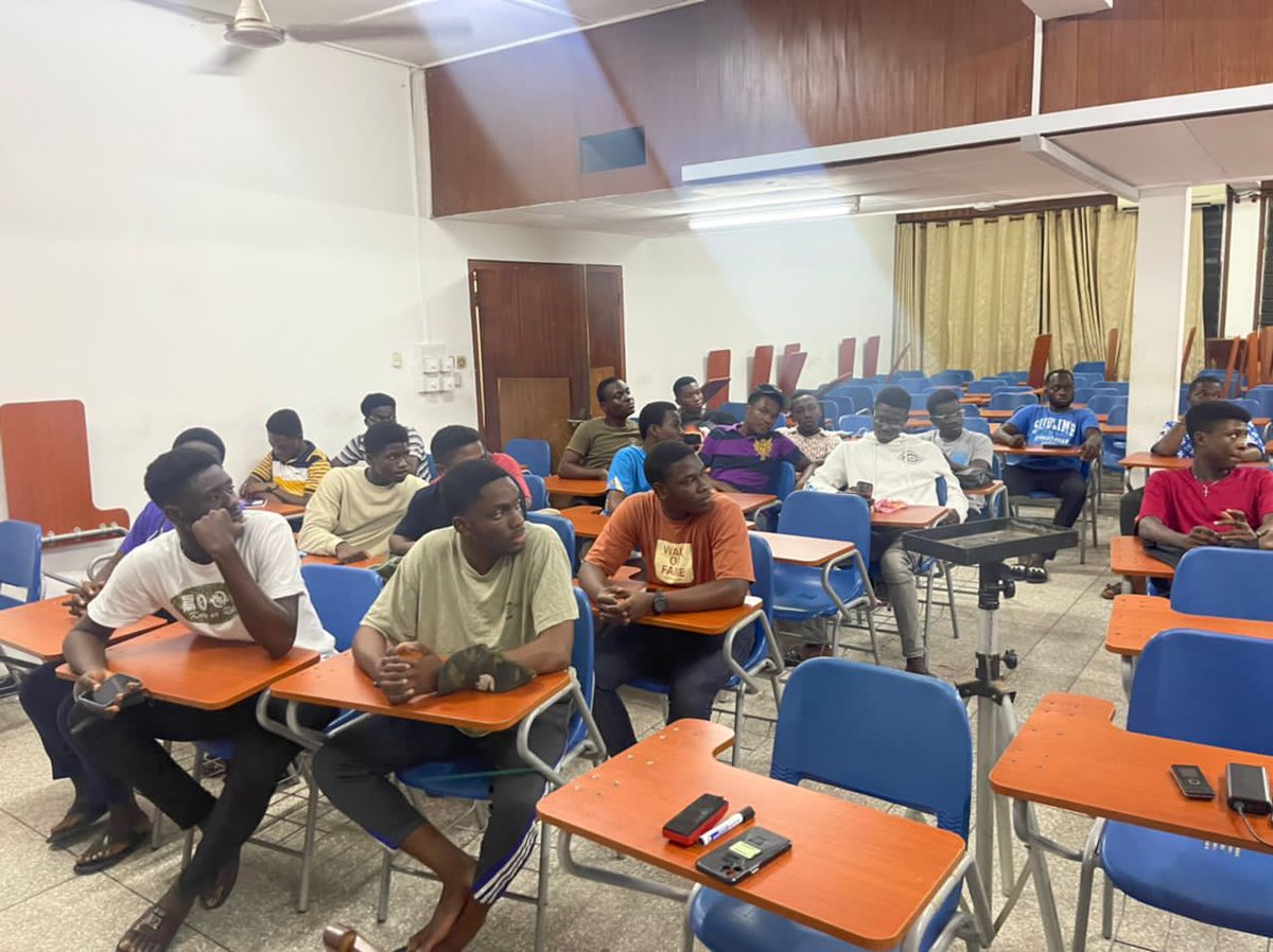 adisco_global's tweet photo. Yesterday, at the first general meeting of the second semester, members were charged to remain active &amp; committed toward the association's activities. Amongst other things discussed were the upcoming Alumi Conference, SANTA-MOGA Reunion, &amp; NSMQ.  Members were encouraged to be https://t.co/5Eb24ZFvTO
