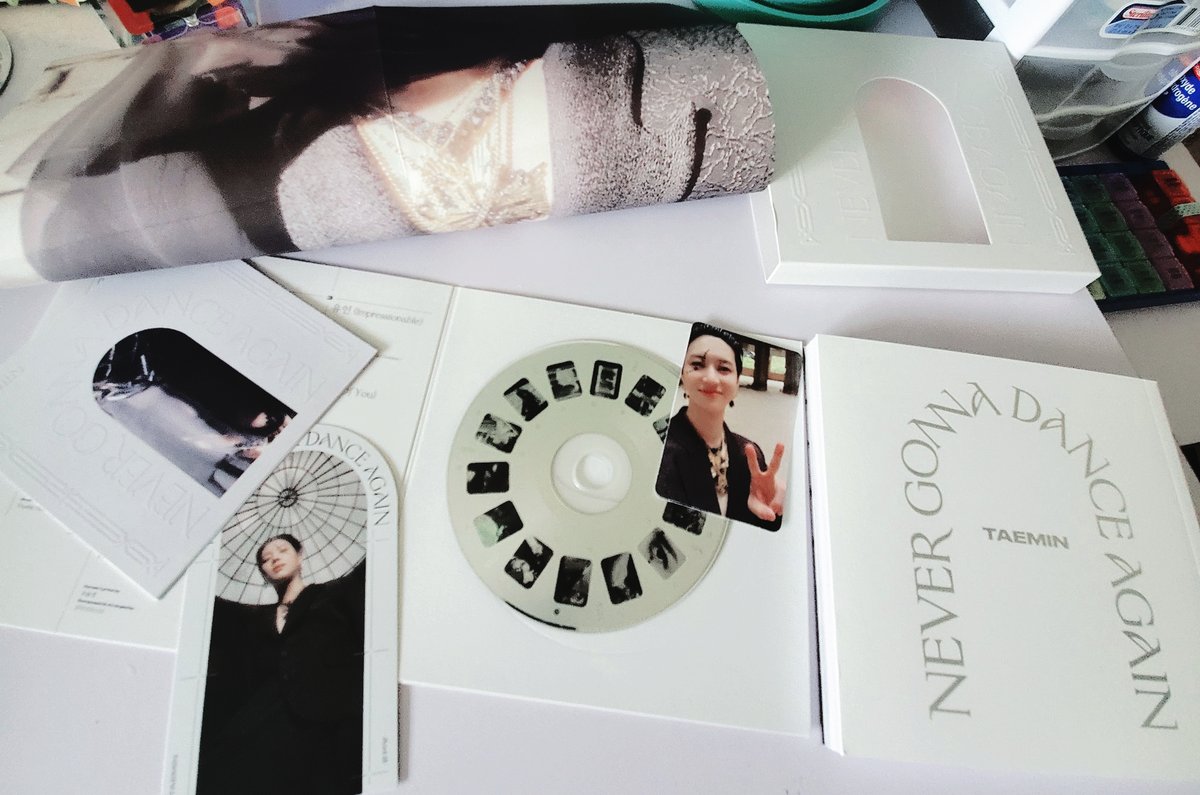 Como pueden ver ya ando al full haciendo stream al #𝐄𝖬𝖯𝖳𝖸_𝐈𝐃𝐄𝐀理想, les juro que después de escuchar esta joyita me siendo bendecida por la voz de <a href="/EMPTYTW_/">빈'𝗘𝗠𝗣𝗧𝗬</a> ૮꒰ ˶• ༝ •˶꒱ა ♡ agradezco la oportunidad que tuve de recibir su álbum. 

𝖒a͟i͟d's 𝖌eo ⚔️ #𝙽oelle