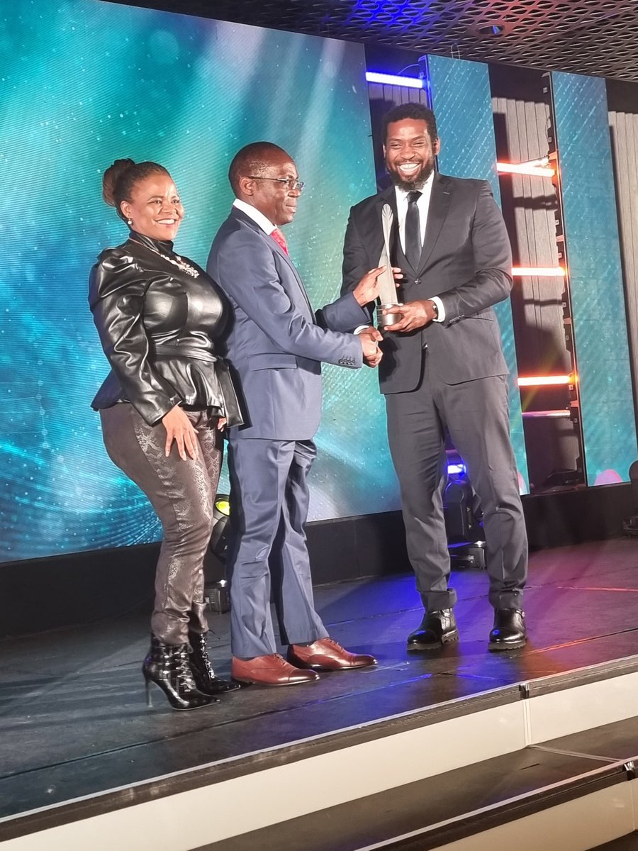 NSTF-WRC award winner Prof Evans Chirwa (University of Pretoria). And well done to all the finalists Prof Tamiru Abiye,Prof Omotayo Arotiba, Dr Tatenda Dalu and Prof Tafadzwanashe Mabhaudhi for their contribution in the water research  <a href="/WaterResearchSA/">WRC</a> <a href="/NSTF_SA/">NSTF🇿🇦</a> <a href="/commdr/">Dr JMo💥💐🙌🏾</a>