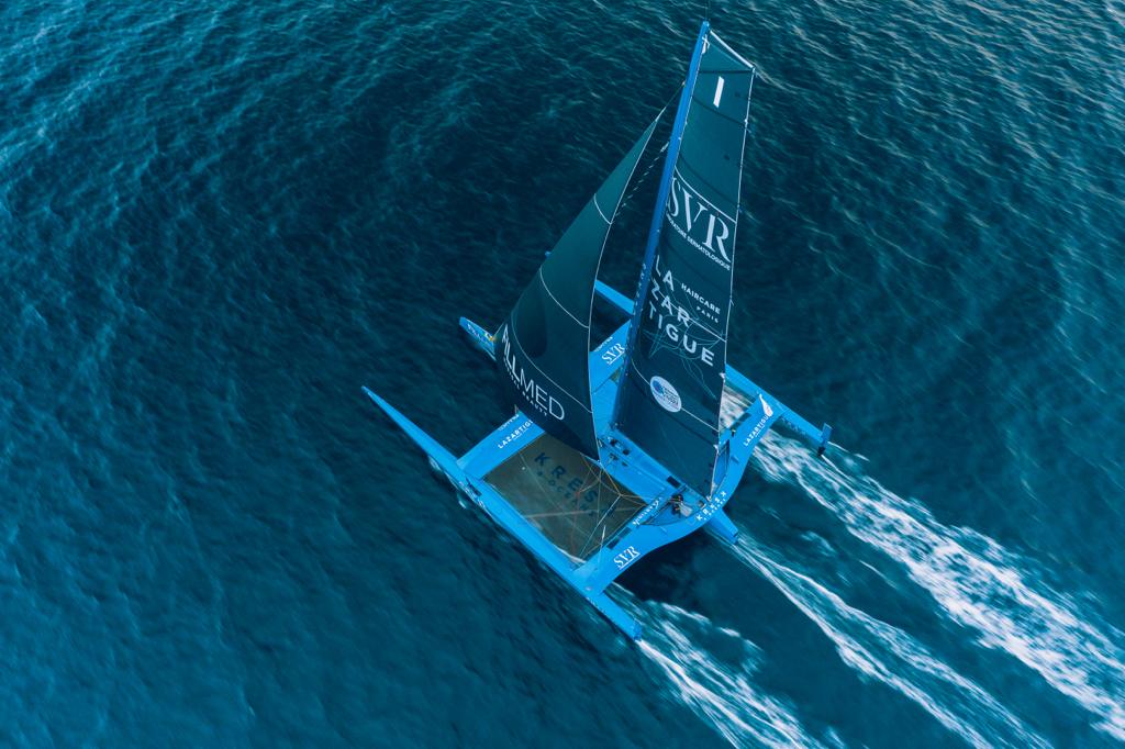 [RDR]

La justice autorise le trimaran <a href="/SVRLazartigue/">Trimaran SVR-LAZARTIGUE</a> à prendre le départ de la <a href="/RouteduRhum/">Route du Rhum - Destination Guadeloupe</a> ! Le tribunal reconnait que les schémas transmis au Word Sailing étaient faux et que par conséquent, toutes les autorités compétentes ont validé la conformité du trimaran.