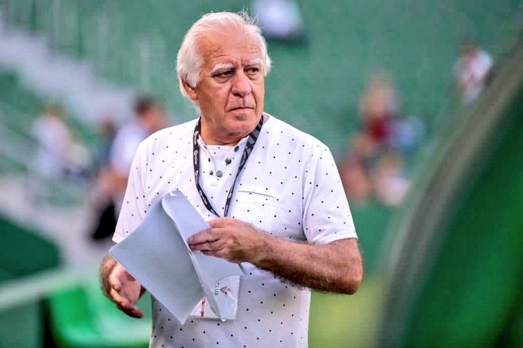 elchecf's tweet photo. 🙏 Nuestro más sentido pésame a la familia y amigos de Diego Mas Casanova, histórico colaborador del Club durante muchos años. Un grandísimo e inolvidable franjiverde que seguirá apoyando a su #ElcheCF desde el tercer anillo. D.E.P. https://t.co/FNxxlXu2kj