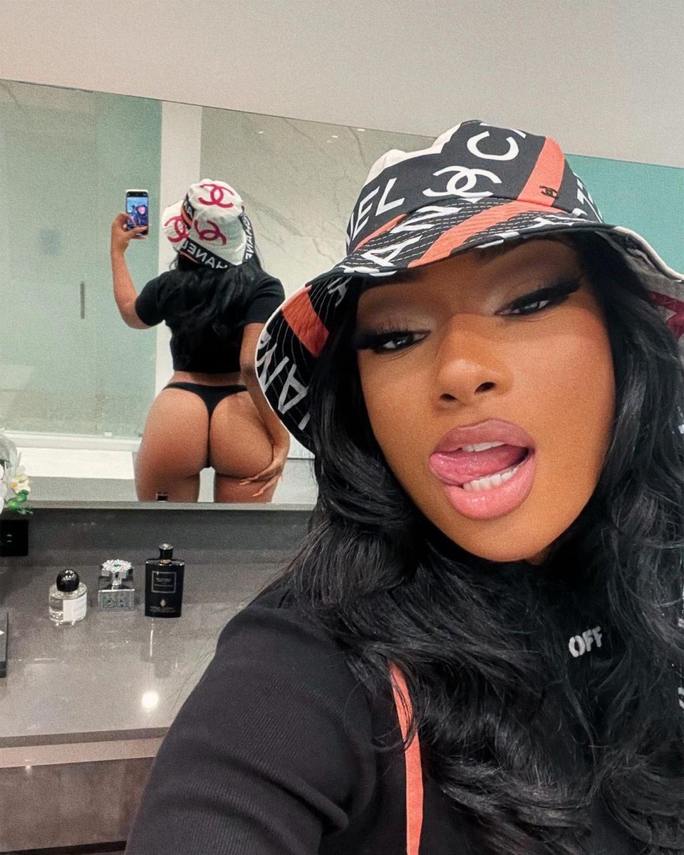 stallionaccess's tweet photo. Megan Thee Stallion via new IG post. https://t.co/TjFGuSkwAH