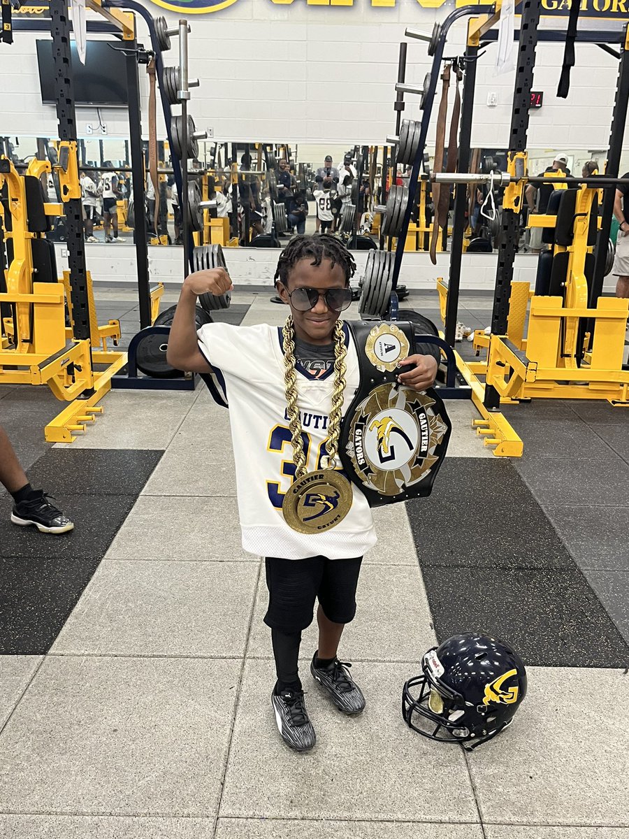 GautierFB's tweet photo. AWESOME CAMP TODAY. Huge shout out to Gautier recreation and GHS football team. #futuresobright #gatefamily @GautierHigh @Coastfootball @TheJeffTakeWXXV @MDuganWLOX https://t.co/cVJ7Rm3SAG