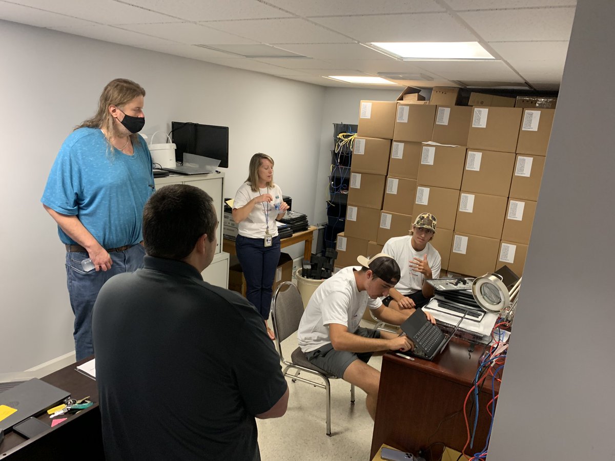 Amy Bennett tweet media