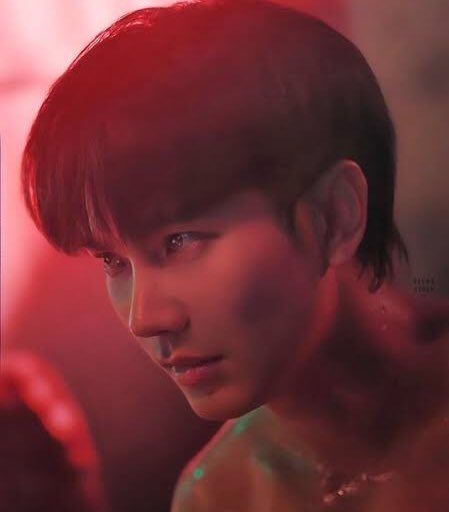 aluvebiu's tweet photo. Imagine if all of them in one series or movie.. I think it will gonna be epic..
"Sweet but psycho"
#PloySornarin #BuildJakapan #ChichaAmatayakul #biblesummet https://t.co/KiQCU4Bl9Z