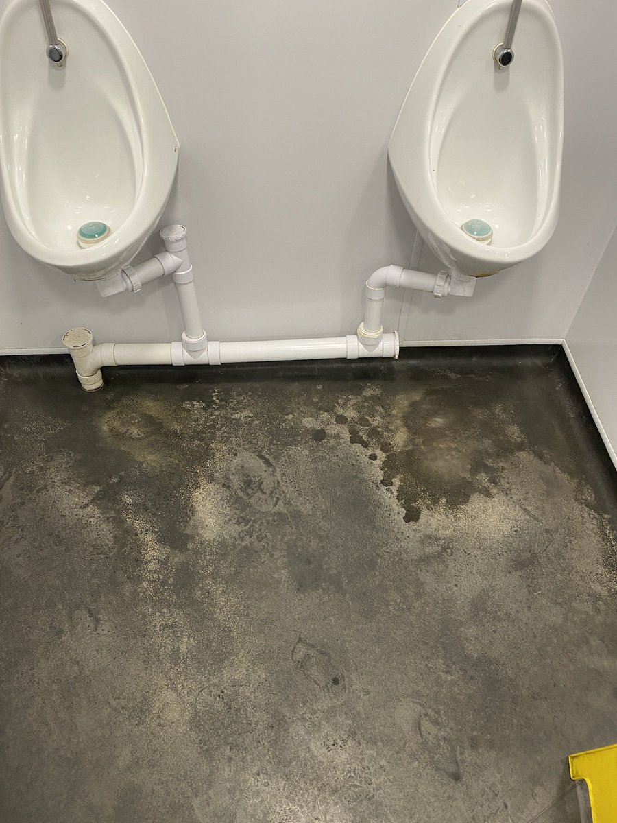 1bobbyfreeman's tweet photo. @asda what a delight it was to use the toilets in your Charlton store in South East London. It’s always pleasant to be overcome with the smell of stale urine when doing my weekly food shop. 🤮 https://t.co/MNcEnG39eT
