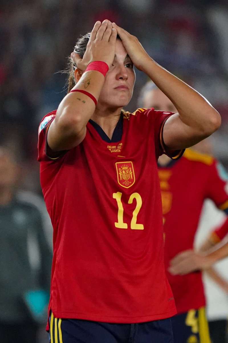 Patri8Guijarro's tweet photo. Momento difícil, ha sido una dura eliminación..no hay duda que lo dimos todo. Hicimos muchas cosas bien pero hay que mejorar para hacer algo grande, y lo haremos.
Estuvimos muy cerca..pero nos mataron en la orilla. ❤️‍🩹
¡Volveremos con este EQUIPAZO! 
Gracias a todos por el apoyo🇪🇸 https://t.co/AhkH4uGzFY