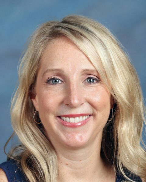 The WHS athletic department is pleased to announce the hiring of Katie Farnsworth as head cheer coach.  Katie has coached in the WHS program previously and teaches in our FACS department here at WHS.