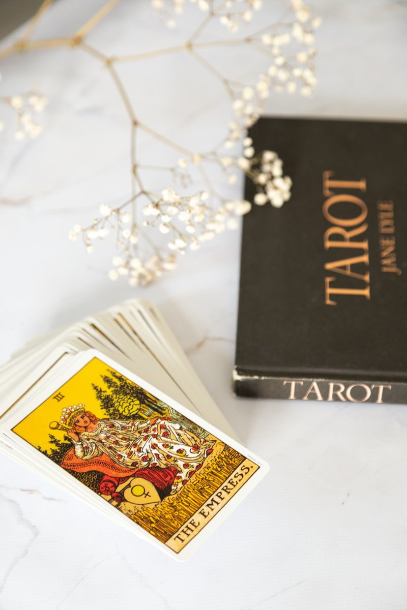 SpiritWellSL's tweet image. Tonight 6-8PM - Time to recharge your soul batteries! ⚡️ Join us in our cozy lounge for "Tonics, Tea Leaves &amp;amp; Tarot"  AND a Q&amp;amp;A featuring Spirit Well co-founder &amp;amp; QHHT Practitioner, Tracey Etelson. @traceyetelsonqhht
#spiritwell #healthisthenewhigh #consciouscommunity