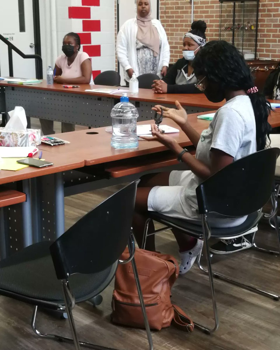 scwottawa's tweet photo. Day 2 of the Summer Youth Workshops was phenomenal, with Valerie Akujobi - Family/Real Estate Lawyer - and Officer Madden and her team joining us! It was a day filled with learning around Black Lives Matter, law enforcement, and so much more!
@OttawapoliceNRT https://t.co/UCcEcoITpR