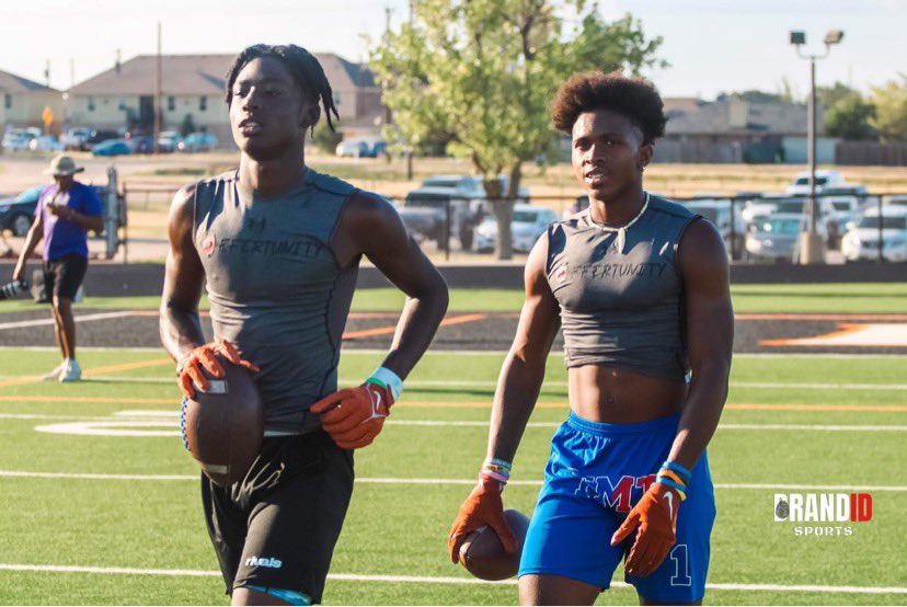 TrustMyEyesO's tweet photo. . @KaliqLockett @thereal_kori2x #Offertunity25 https://t.co/hKH9avJB9e