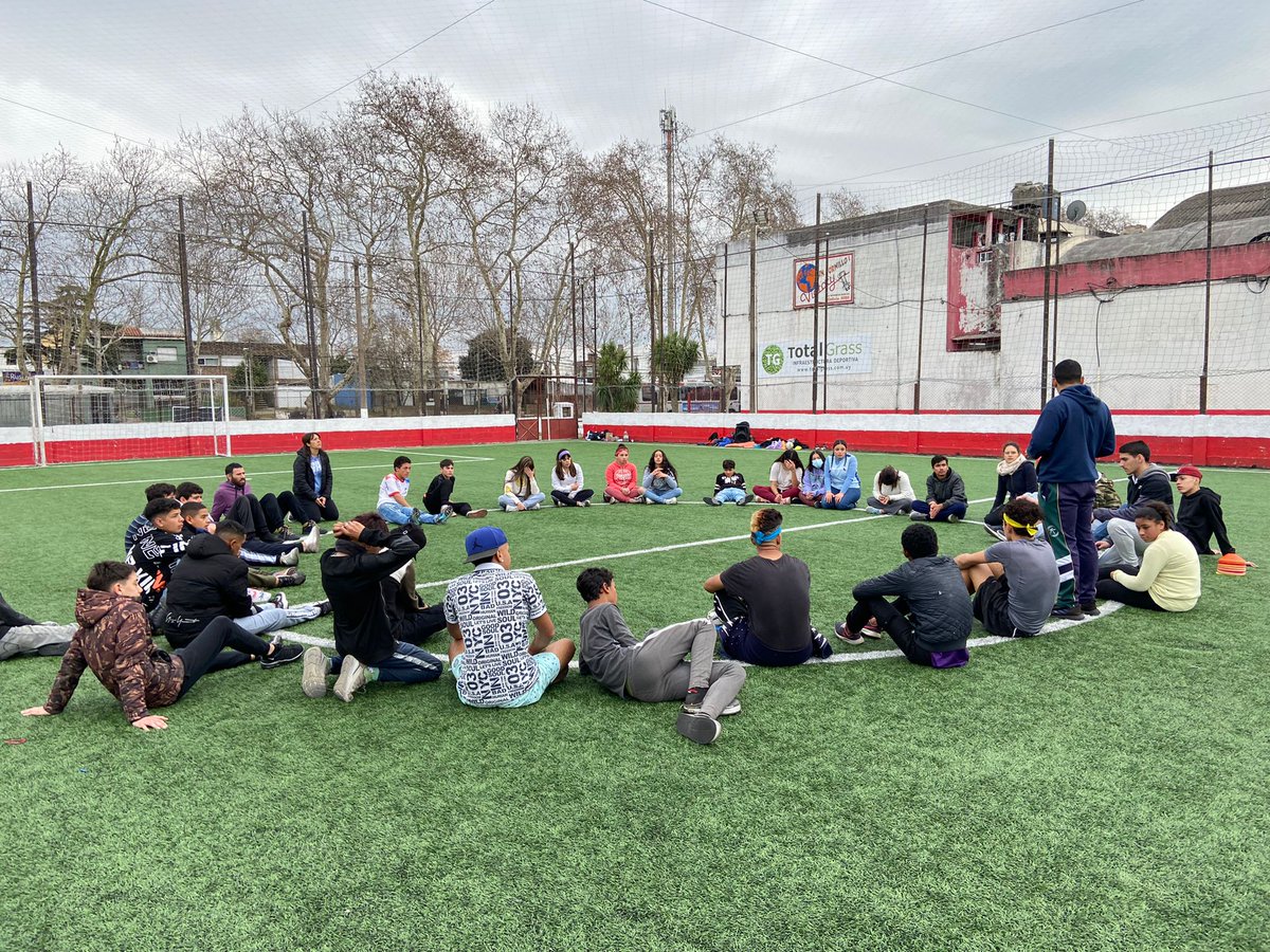 Gurises Unidos tweet media