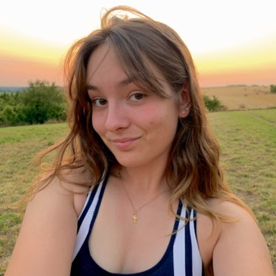 MagnySolene's tweet photo. #NouvellePhotoDeProfil https://t.co/f5D1SGC1ul
