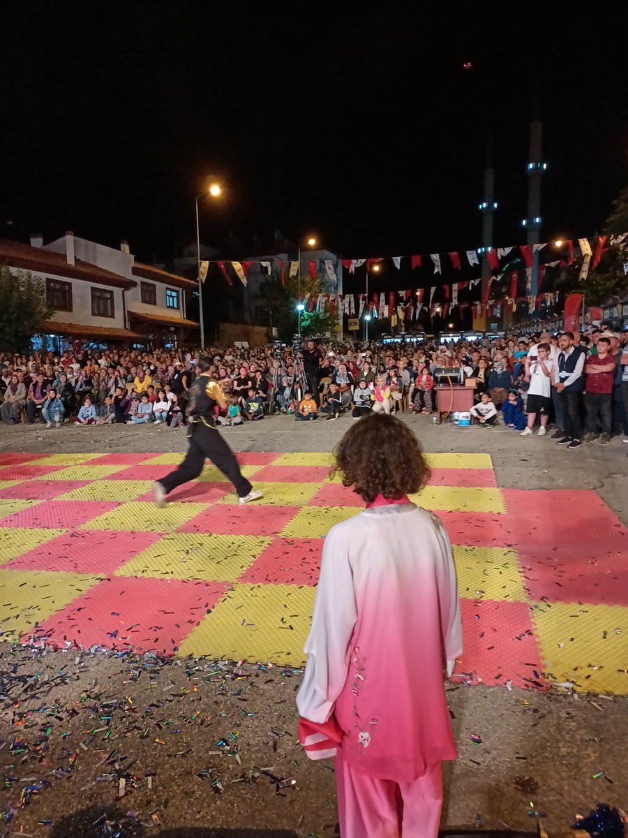 Hüyük'te Festival Coşku dolu başladı. 
#HüyükyteFestivalBaşladı
Tebrikler #BaşkanMehmetÇigdem