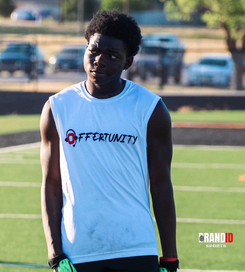 TrustMyEyesO's tweet photo. . @jalynreece7 #Offertunity25 https://t.co/GO5h4MBDQA