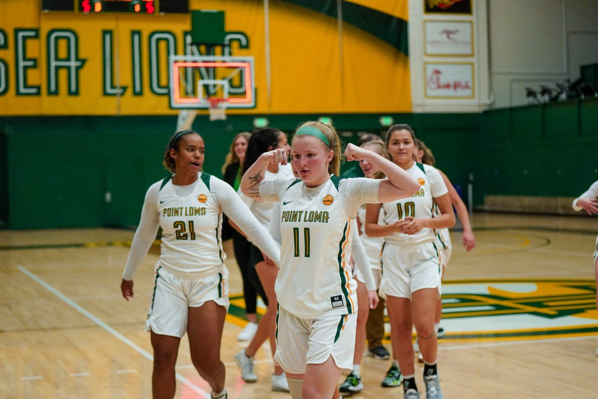 PLNUSeaLions's tweet photo. Flexin' on the court 🏀 and in the classroom 📚

@PLNU_WBB finished with the 1⃣2⃣th highest GPA (3.746) in NCAA Division II and was honored as part of the 2021-22 WBCA Academic Top-25 Team Honor Roll.

https://t.co/EkUGWkiF6o https://t.co/gramRFTCtf
