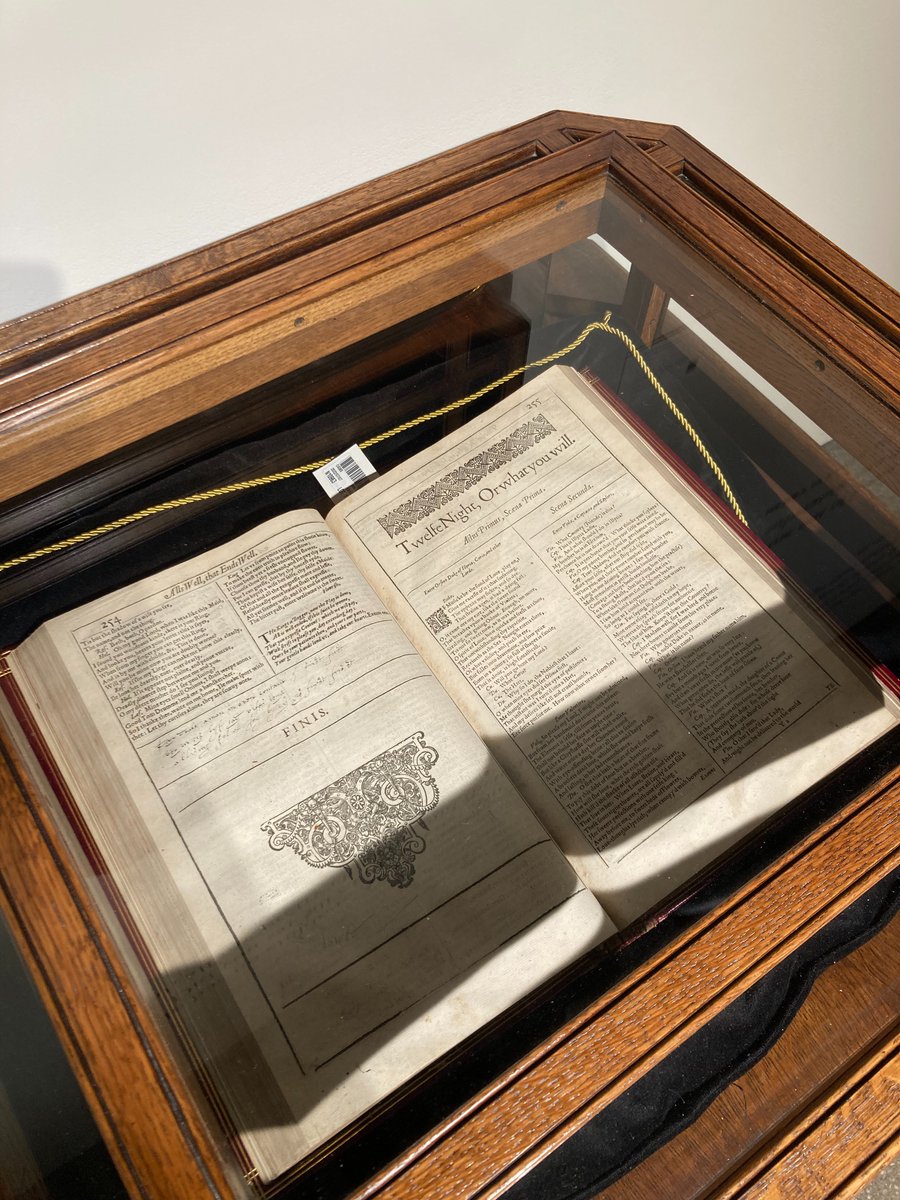 In the room where it happened @Sothebys today when this book that 'hardly needs an introduction' was sold. I wonder how the Bard would feel about fetching more than a first edition copy of the Geneva Bible... sothebys.com/en/buy/auction…