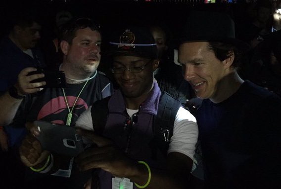 Yassammez's tweet photo. 6y ago in 2016, Benedict surprised the nightly Hall H queue at #SDCC and took pics with loads of overjoyed fans waiting. 🥰 https://t.co/3BzEx6tlqN