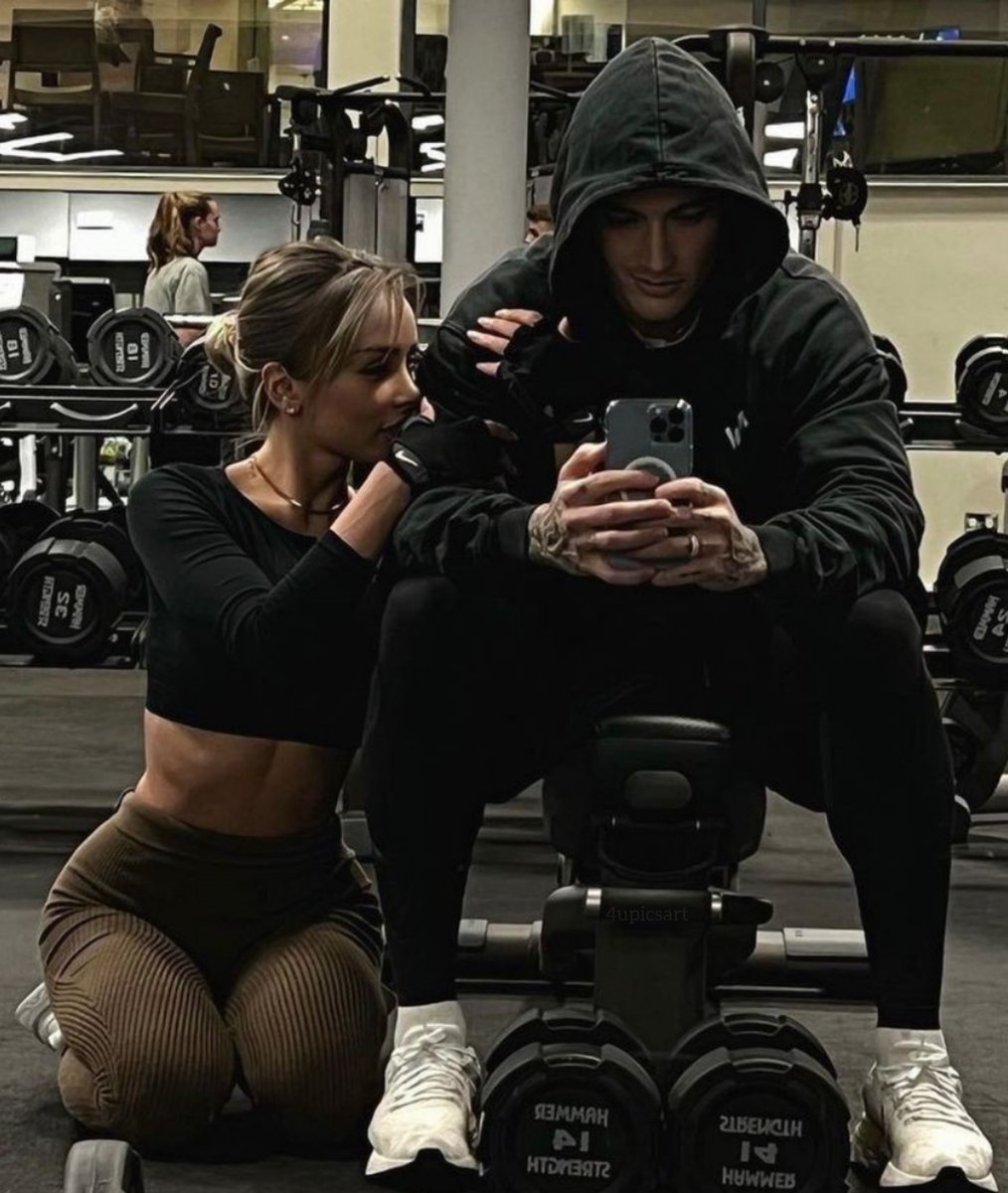 Couple Pics tweet media