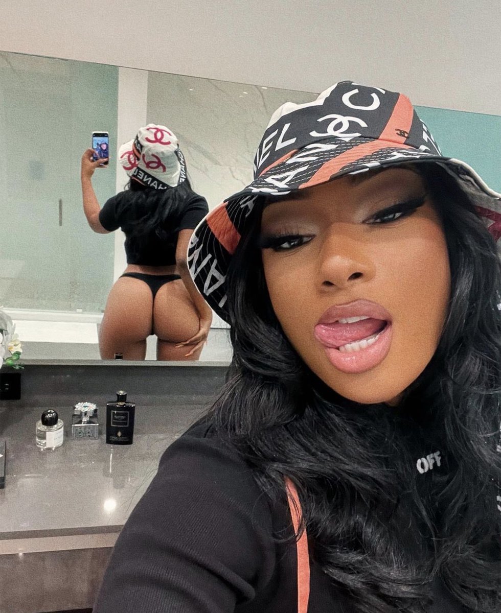 XXL's tweet photo. Megan Thee Stallion drops some new selfies ahead of her new song “Pressurelicious” with Future dropping tonight 👀👀 https://t.co/HYFuc92ECk