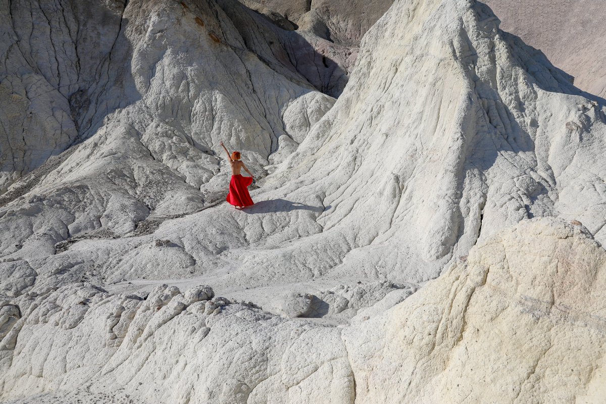 🔴Sold 🔴

My 2nd photo from the <a href="/foundation/">Foundation 🌐</a> 's Secret Dreams collection, My work named Single Red is in the Gallery of Valuable Collector @GSSISBST  thank you so much for believing in me

 #NFTCommuntiy 
#nftcollectors 

foundation.app/collection/dre…