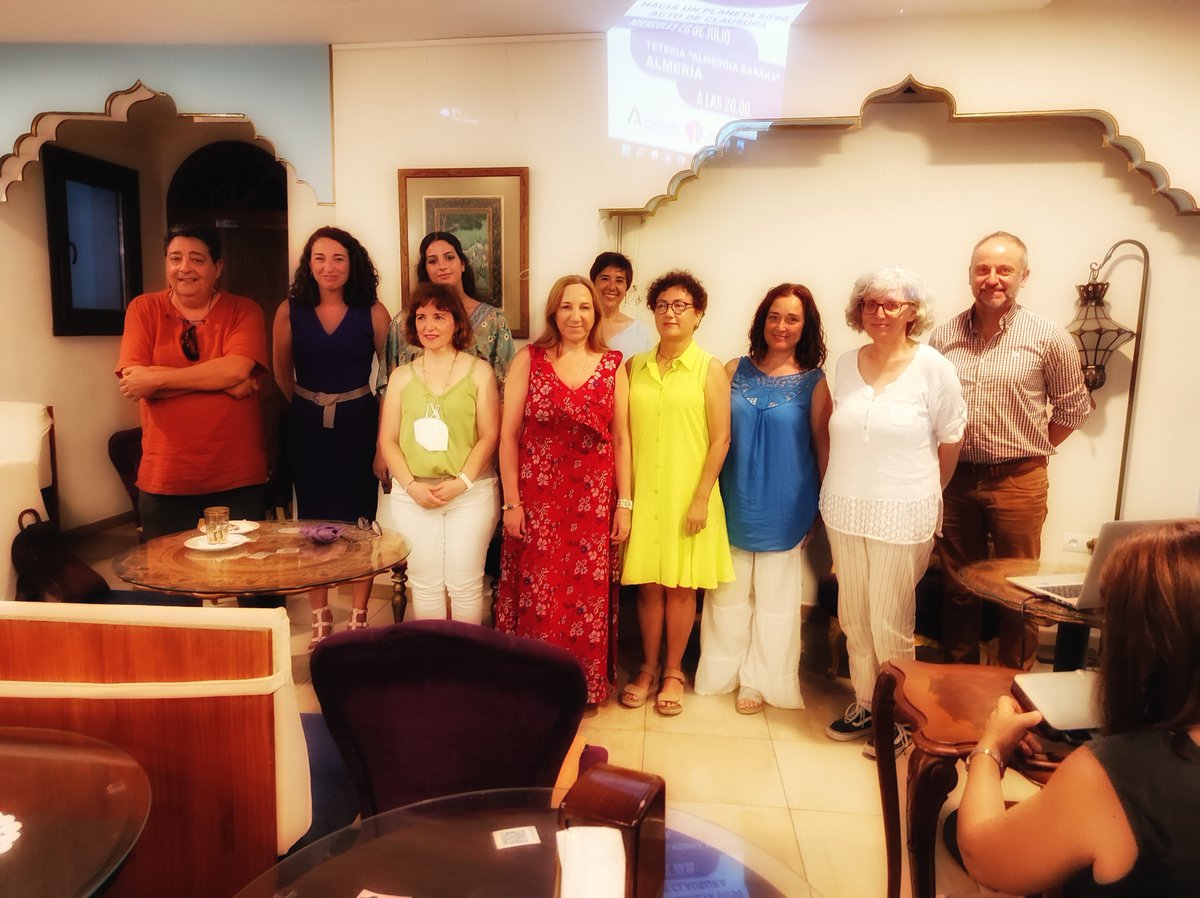 ComunicaEdu's tweet photo. III Escuela de Igualdad Clausura
Más información: https://t.co/STgpkIBw8y
@YolandaCruzL @jess_pozo @FInquietarte #CarmenParra #UNESCO @NConcostrina #MujeresJuristas #PlataformaFeminista #IESAlhamilla #CEIPSanRoque #IESAlAndalus #CEPERRetamar #Acebuche #Género #EstadosUnidos https://t.co/fbTcWkgBGR