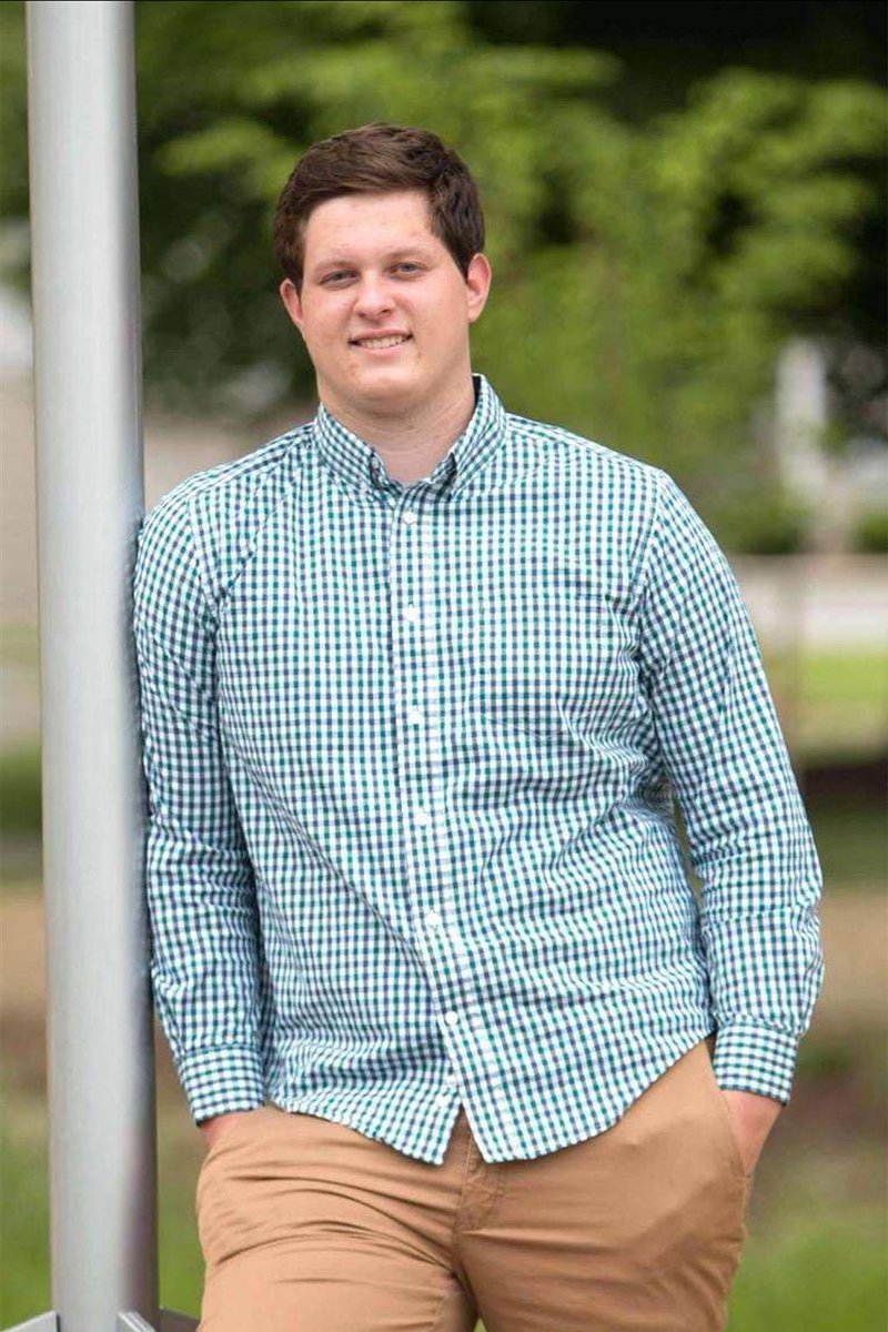 brendanredacted's tweet photo. @GQPFascists @SawyerHackett @davenewworld_2 Nah bro. This is the good guy with a gun. https://t.co/8EqVuSf3M0