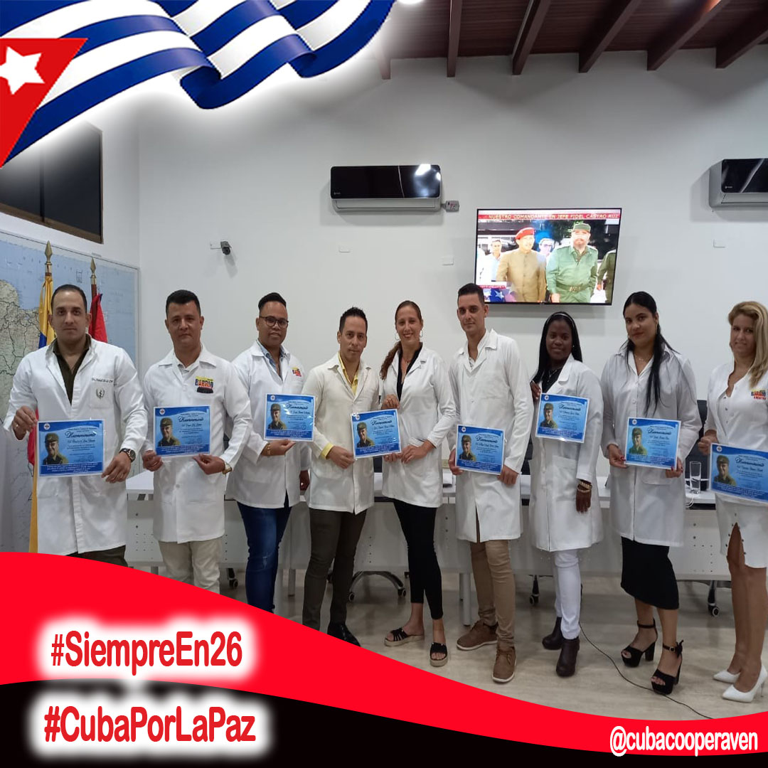 cubacooperaven's tweet photo. Los colaboradores de #Cuba en #Venezuela rinden honor a la memoria de la Generación del Centenario que encaró a la dictadura de Batista, para generar profundas transformaciones políticas, económicas y sociales. 

#CubaPorLaPaz #SiempreEn26 #CubaPorLaVida #CubaEsAmor 

@MINSAPCuba https://t.co/HW7caJtayd