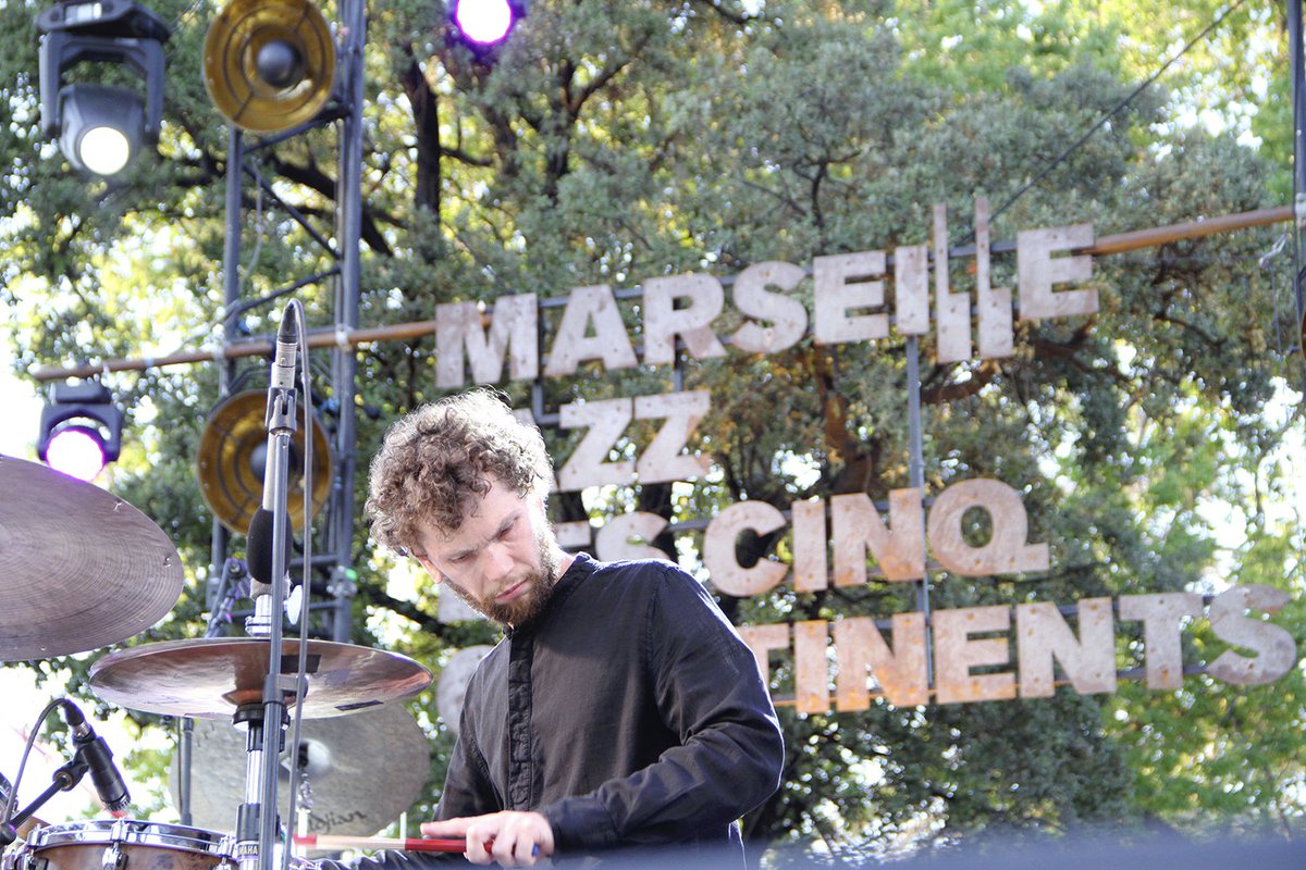 fipradio's tweet photo. 🔴 ON AIR : Superbe découverte aux Jardins du Palais Longchamp avec le jazz du #CharleyRose Trio au @MarseilleJazz
A vivre sur https://t.co/xQR6BOxhy6 🔥
#JazzMigration https://t.co/LCGN4wR9sY