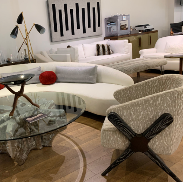 BESPOKEbylg's tweet photo. Swipe π to see this stunning design from a different perspective.
#interiordesign #bespoke #bespokebylg #interiordesign #custom #hamptonsdesign #interiorinspo #interiordesigninspo #custombespoke #designers https://t.co/W1iDMQczeO