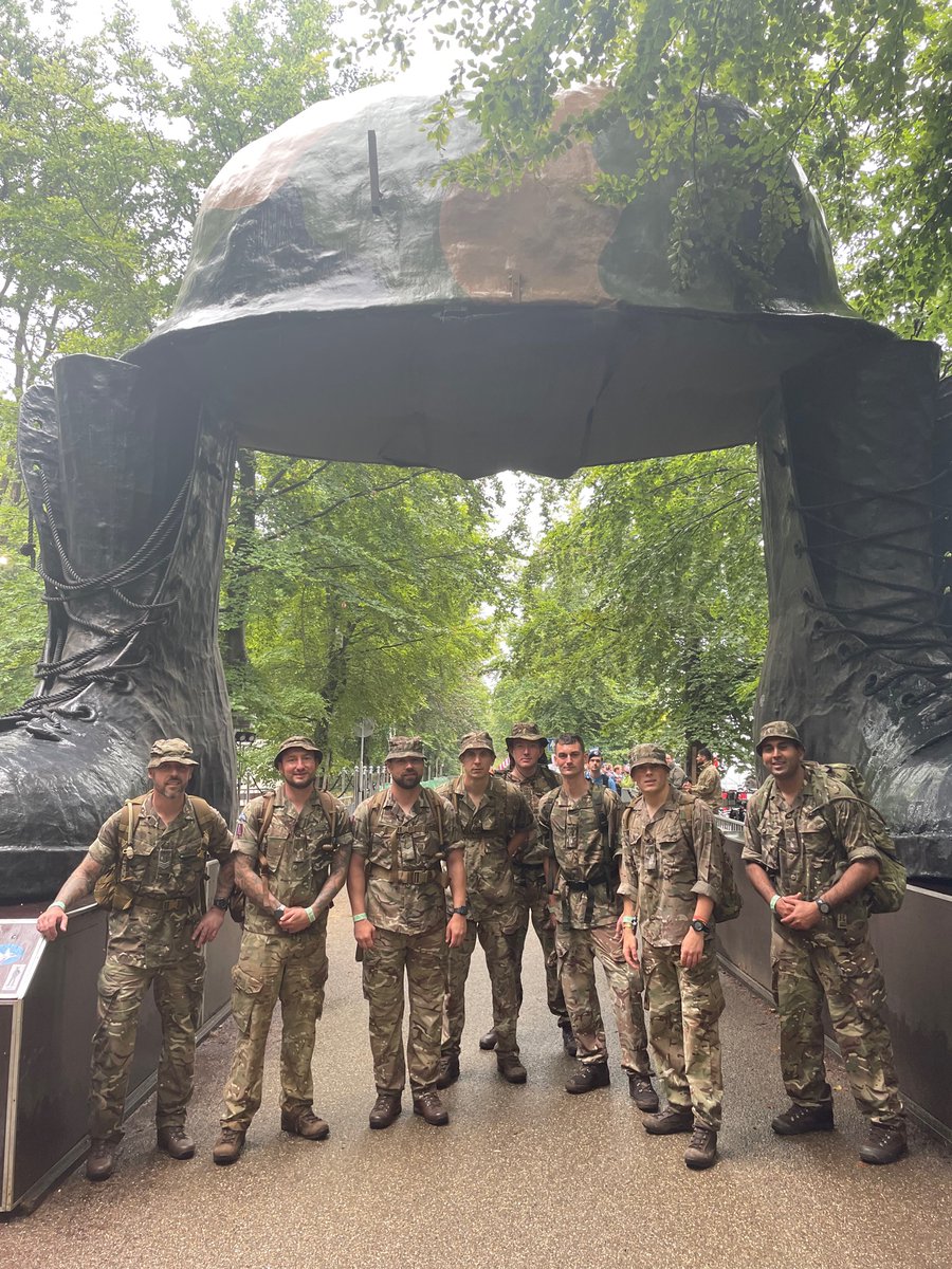 TacticalSupWing's tweet photo. All TSWs 8 Nijmegen Team marchers completed a very wet 42km day 3 (2) today. One final push tomorrow 💪 @RoyalAirForce @ComdJHC @RAFSC_TSWAssn #acrossallboundries #supporttostrike #Nijmegen #de4daages https://t.co/ut8WjEcEFQ