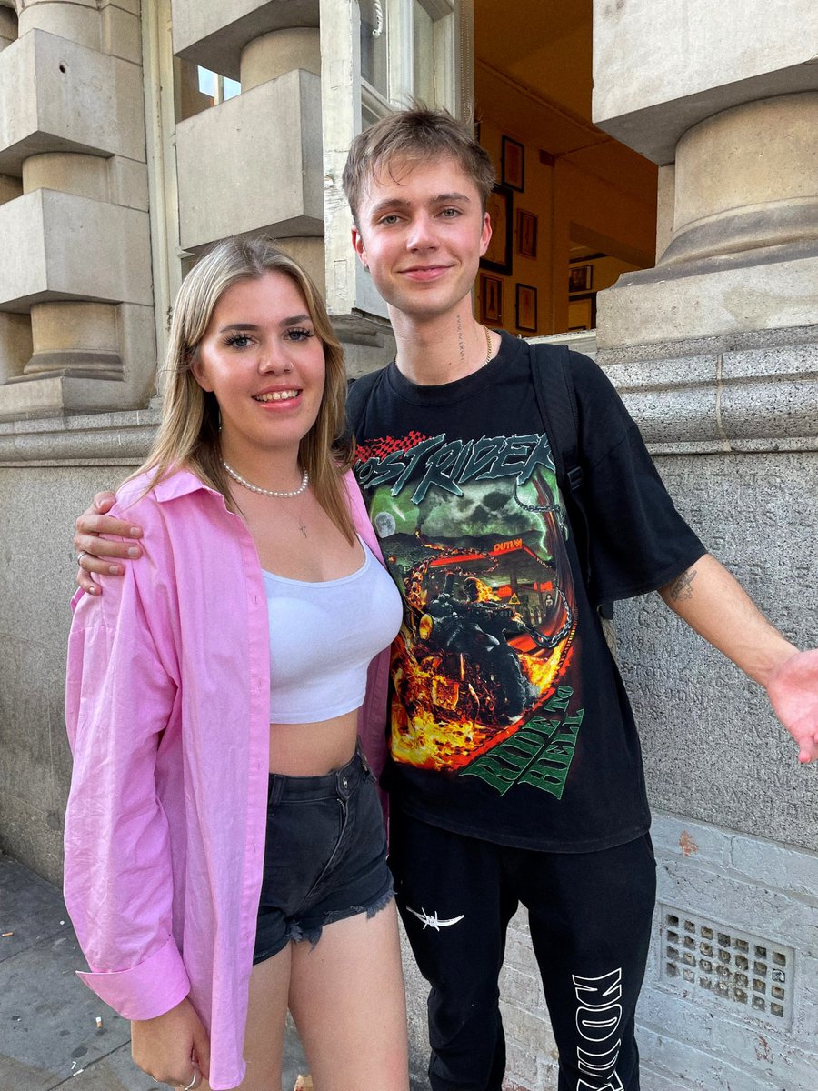 emmasmith056's tweet photo. @HRVY The first two were ages ago, hopefully see you again soon 🤍 https://t.co/tCcRp1AnVI