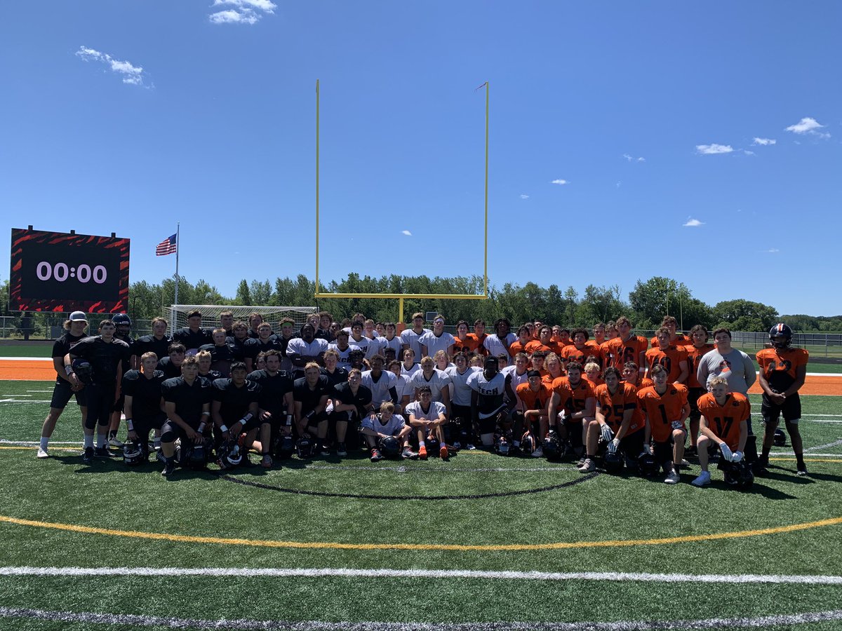 techtigerfb's tweet photo. ‼️DUDES WERE GETTIN’ AFTER IT‼️today at Tiger Stadium! THANKS to Coach Nordick and his @RapidsPark football team, AND Coach Frie and the Menhaga Braves for joining us today. Go Panthers! Go Braves! Go Tigers! #efforthabit #tradition @ISD742 @tech_activities https://t.co/SjHRydydHf