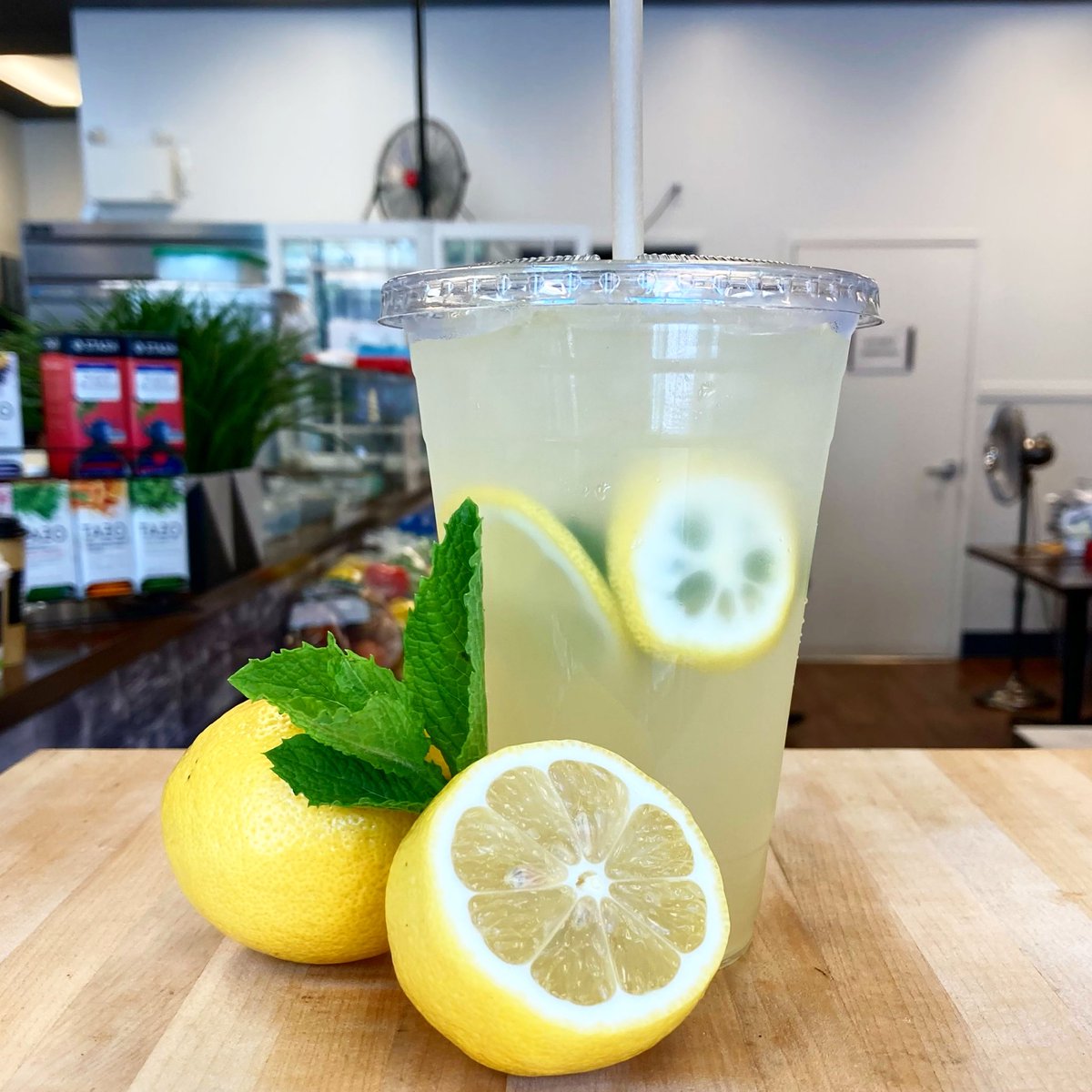 social_crust's tweet photo. 🍋SUMMER DRINK ALERT🍋
Thirst quenching Mint Green Tea Lemonade 🌱🍋🧊🫠☀️
Classic and refreshing!
#cafe #socialenterprise #lemonade #summerdrink #vancouver #gastown #dailyhivevan #dishedvan #yvr #yvrcafe #bcbuylocal #vancity #downtownvancouver #summer #vancouvercafe https://t.co/WiuNQ6n8Yw
